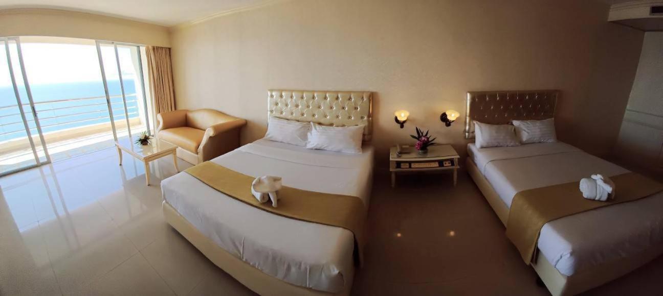 Adriatic Palace Hotel Pattaya Exterior photo