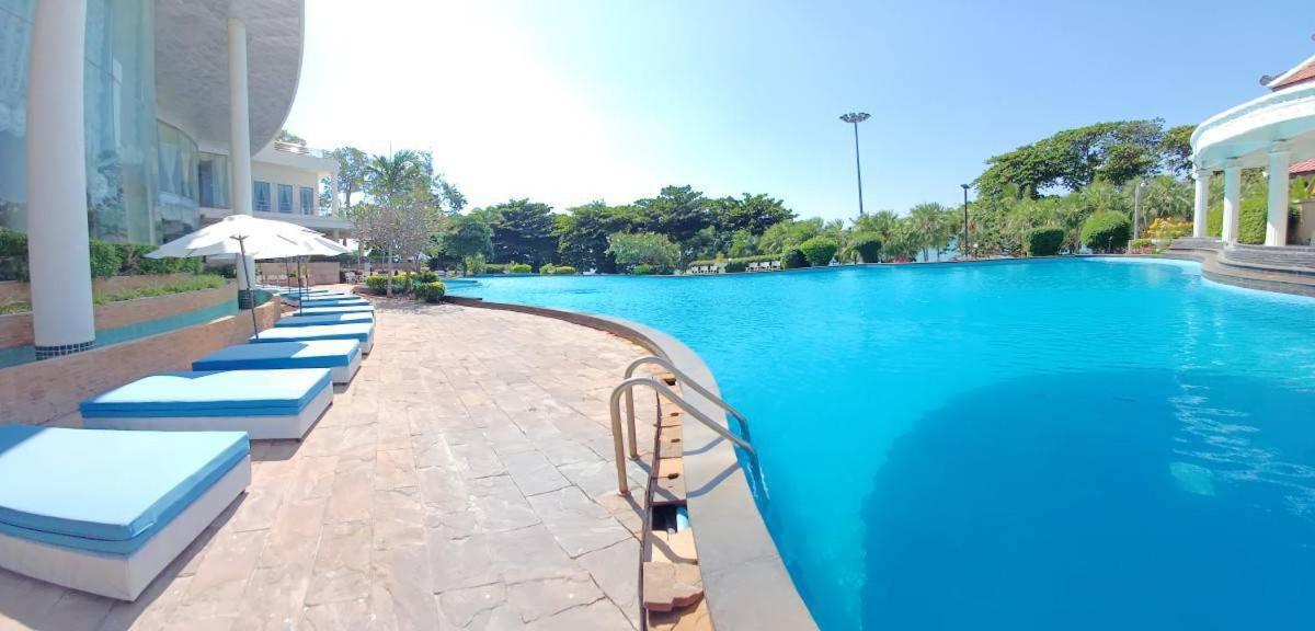 Adriatic Palace Hotel Pattaya Exterior photo