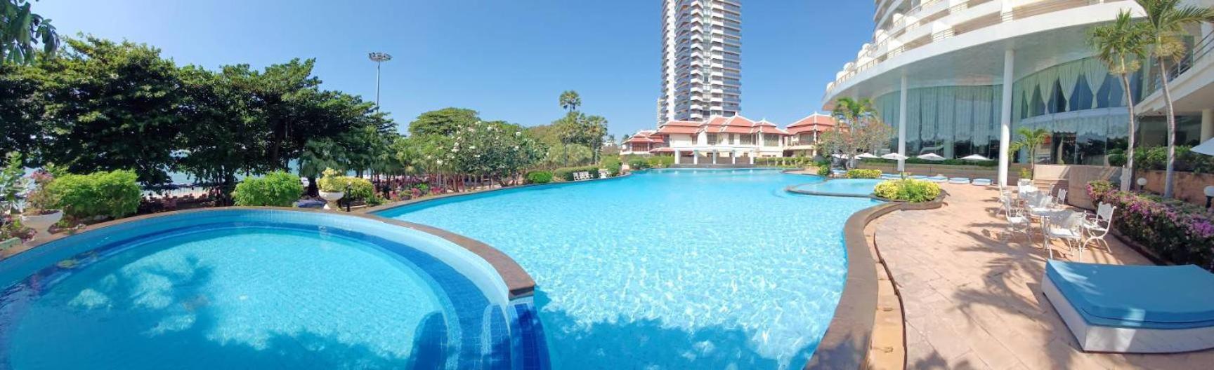 Adriatic Palace Hotel Pattaya Exterior photo