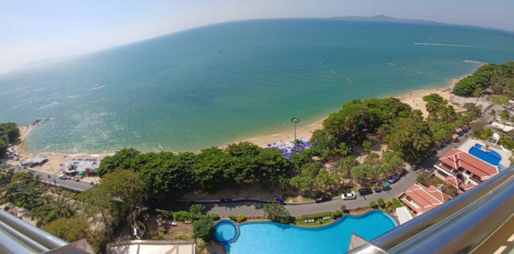 Adriatic Palace Hotel Pattaya Exterior photo