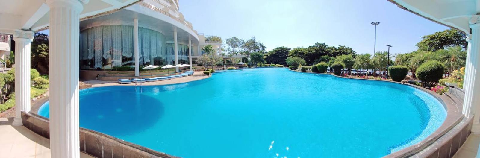 Adriatic Palace Hotel Pattaya Exterior photo