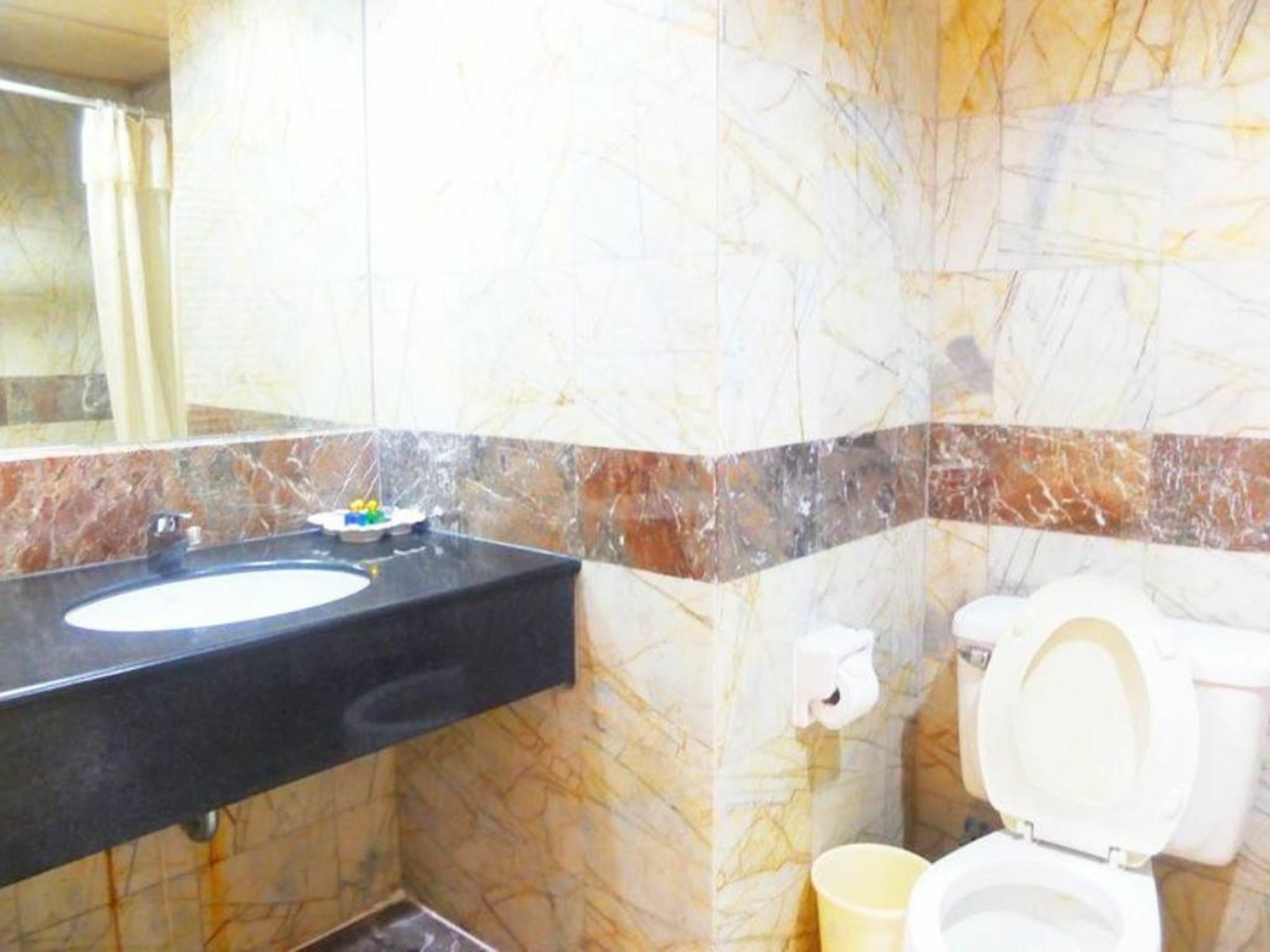 Adriatic Palace Hotel Pattaya Exterior photo